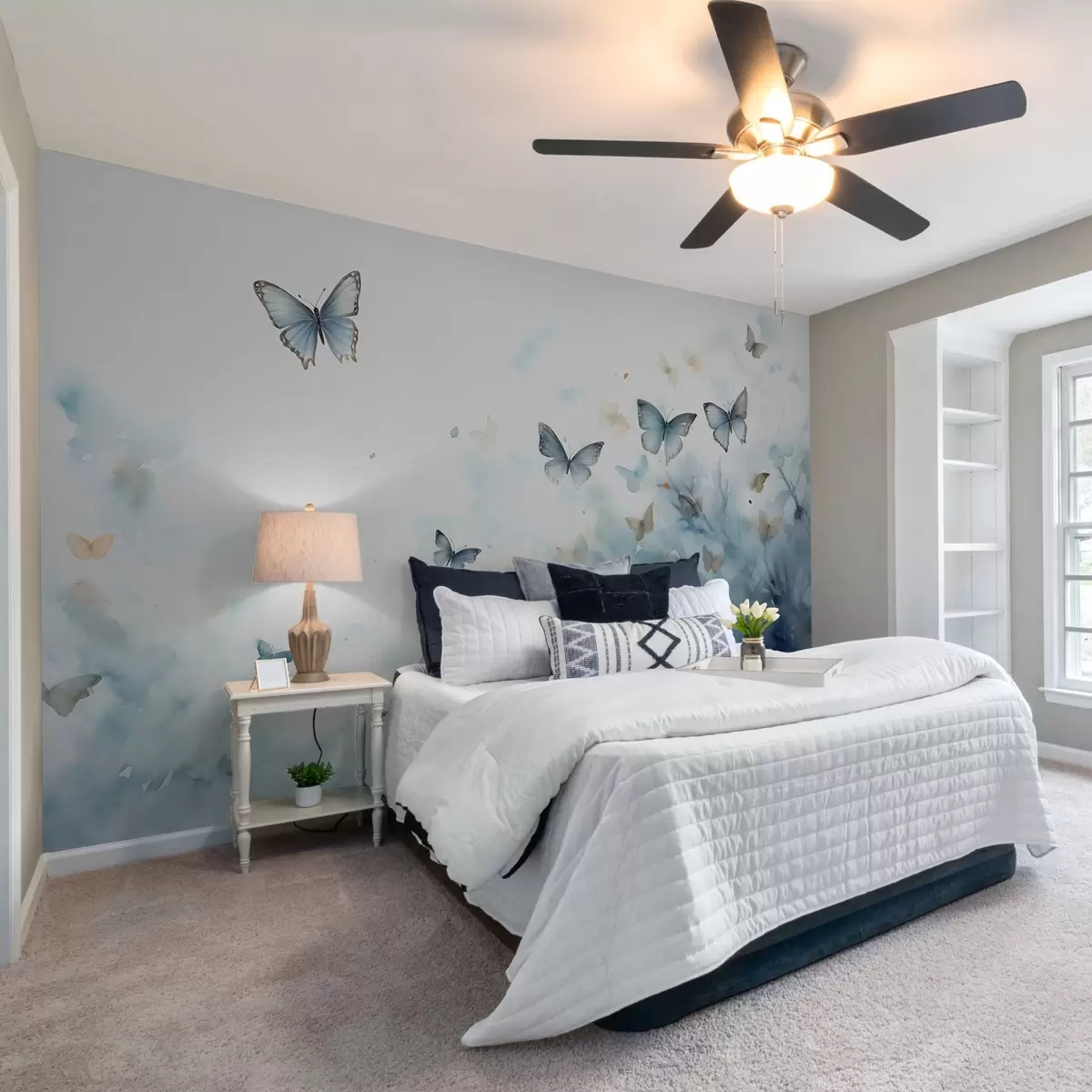 fototapeter Sommerfugler på blå flekkete bakgrunn, våt akvarell w01861