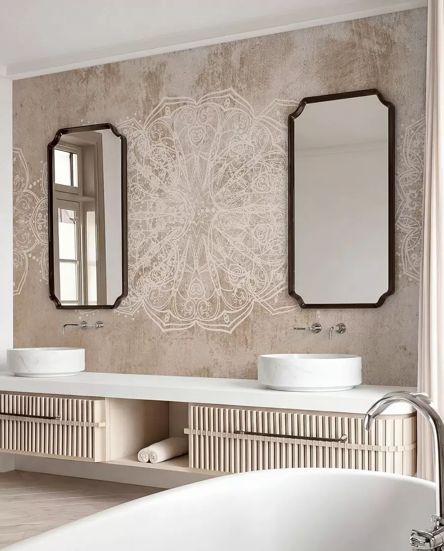 fototapeter Et detaljert, intrikat hvitt mandalamønster med blonder på en beige-brun veggbakgrunn med tekstur på loftet w08387v1