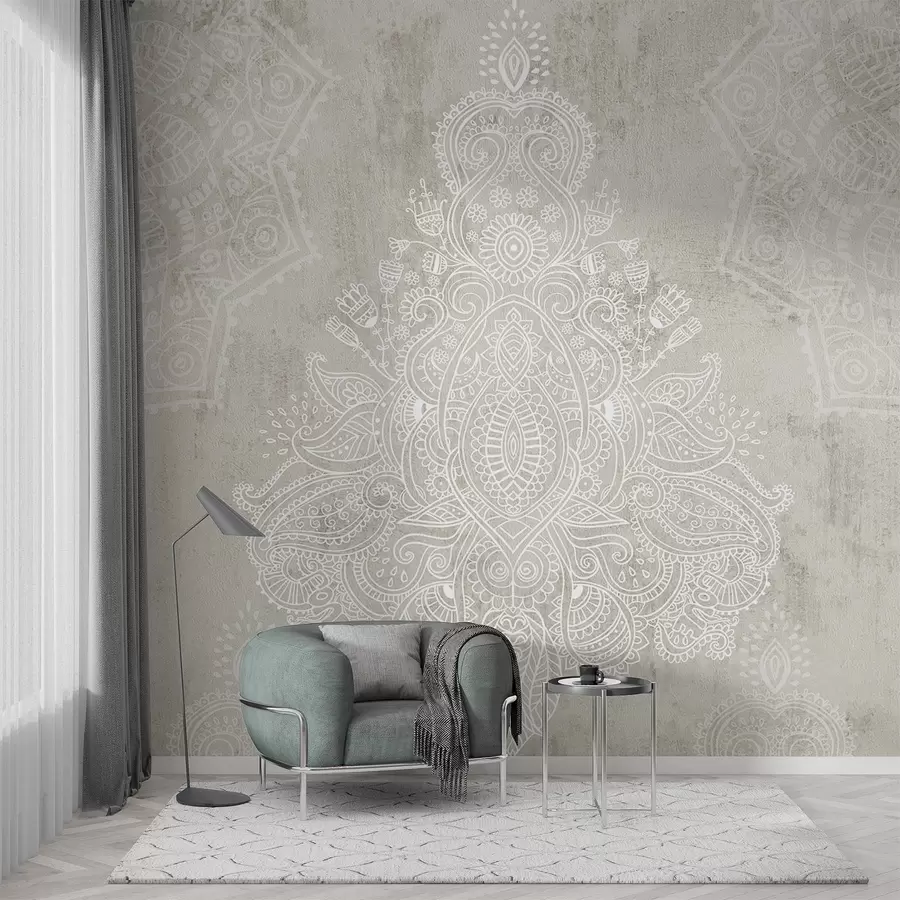 fototapeter Et detaljert, intrikat hvitt mandalatrykk med blonder på en lys beige, abstrakt teksturert bakgrunn w08614