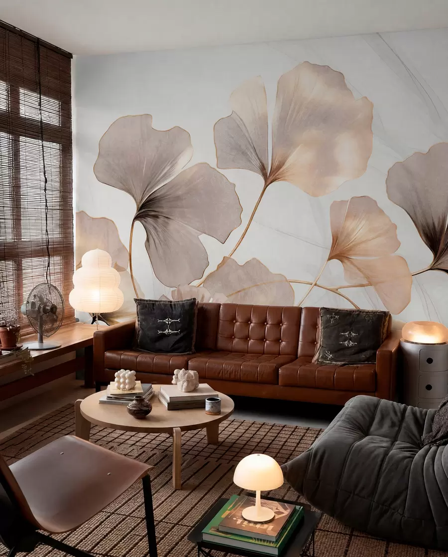 fototapeter Ginkgo biloba-blad i beige, gule og brune toner, delikat strukturert akvarelleffekt, lys bakgrunn w09215