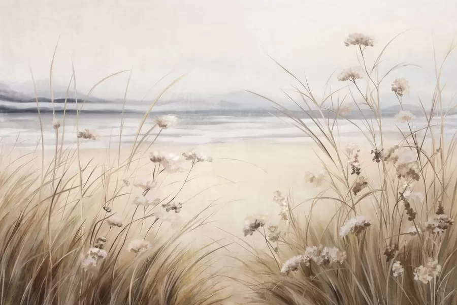 fototapeter Et hveteåker med hvite blomster i forgrunnen, en strand og havet i bakgrunnen, nøytrale pastellfarger i dempede toner w09298