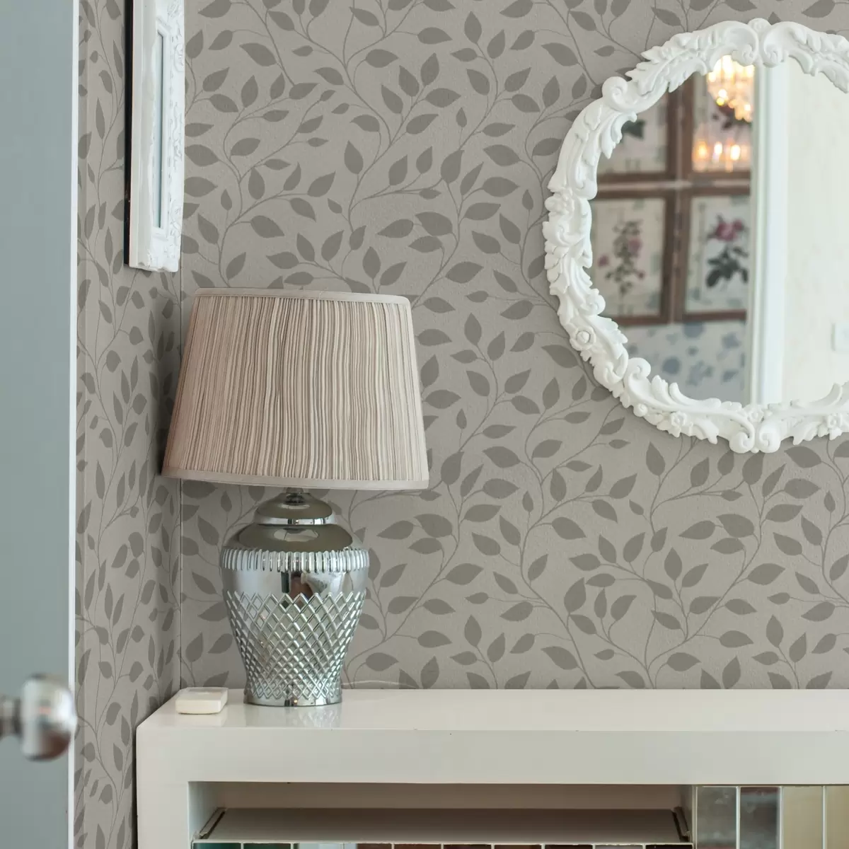 Bakgrunn Monokrome vinranker på et lerret med fin struktur a00386