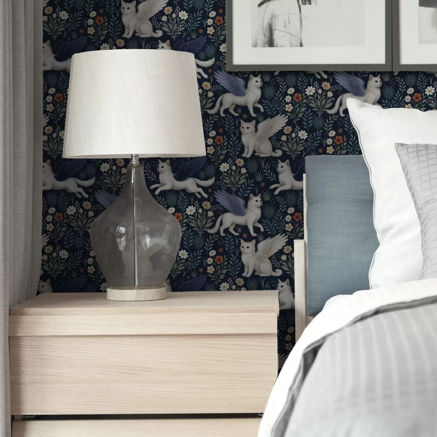 fototapeter Fantasikatter med vinger blant blomster a00408