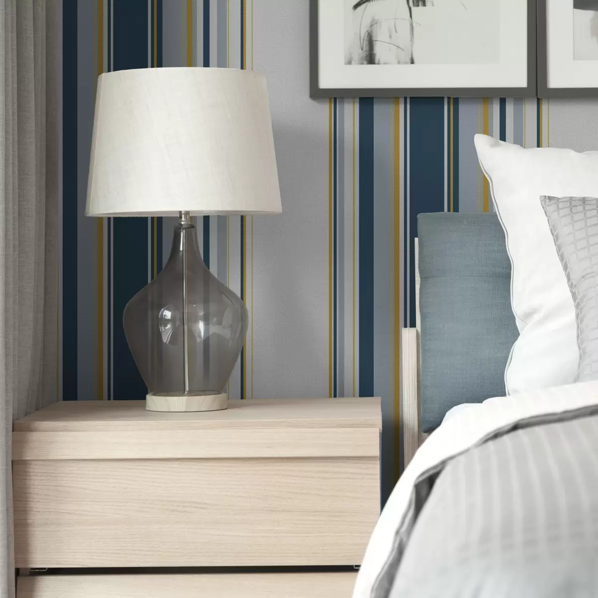 Bakgrunn Tett mønster av blå og gule vertikale striper a00524