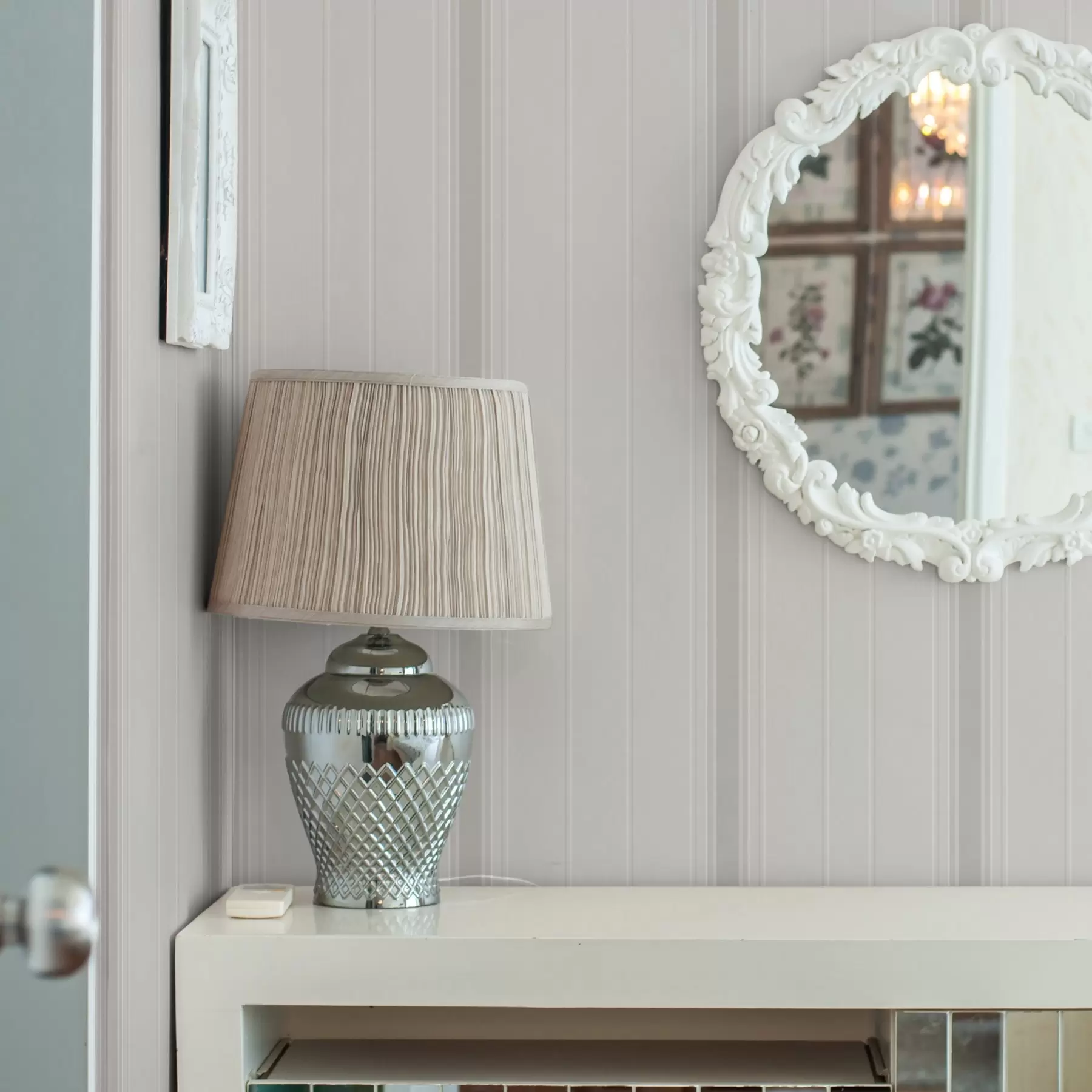 fototapeter Beige bakgrunn med tynne og mellomstore gråhvite striper a00559