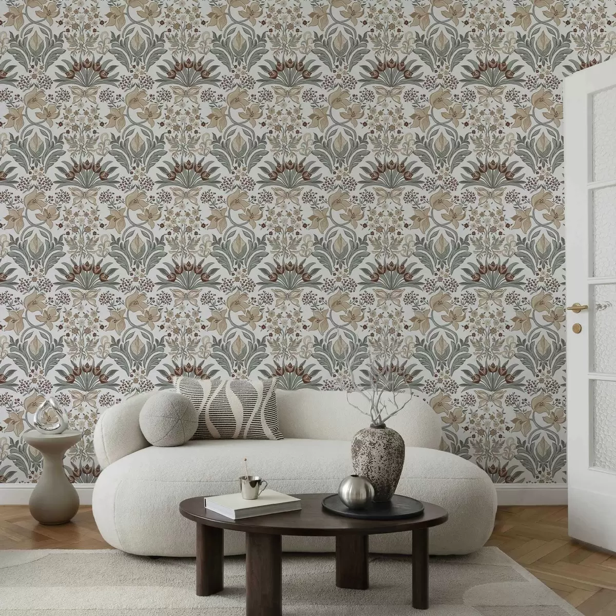 Bakgrunn Dekorative liljer og en sommerfugl på hvit bakgrunn a00500v1