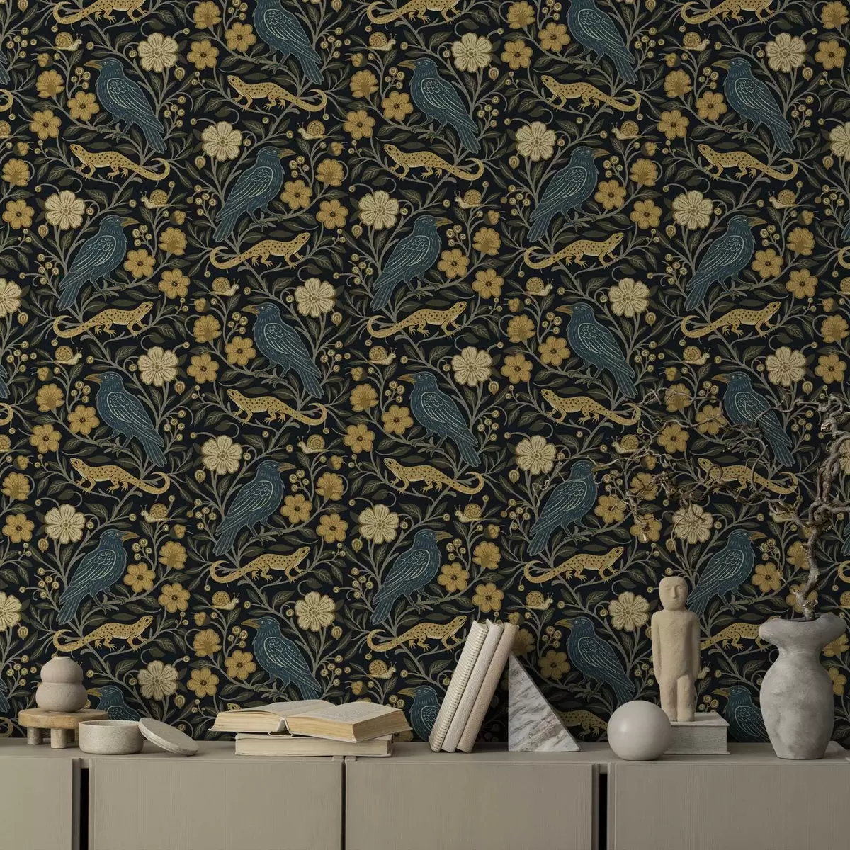 Bakgrunn Fugler, øgler og snegler blant blomster på mørk bakgrunn a00691