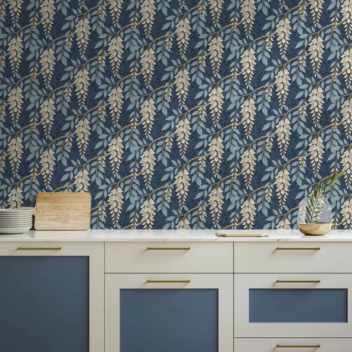 Bakgrunn Blåkløver med blå blader på mørkeblå bakgrunn a00694v2