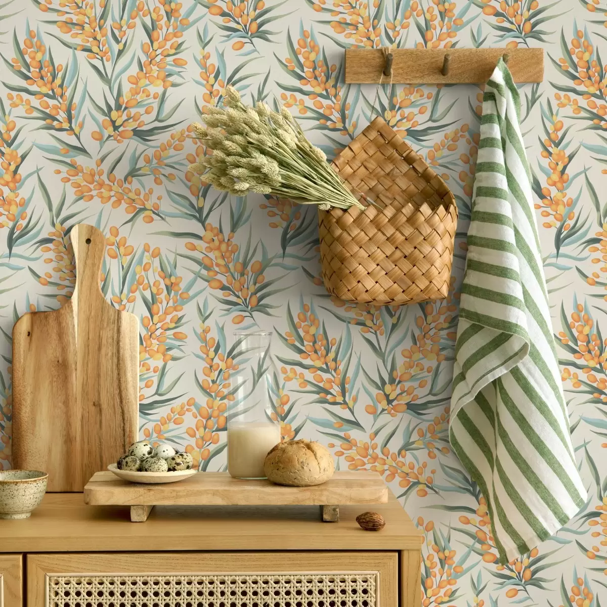 Bakgrunn Havtornkvister med oransje bær, lys bakgrunn a00792