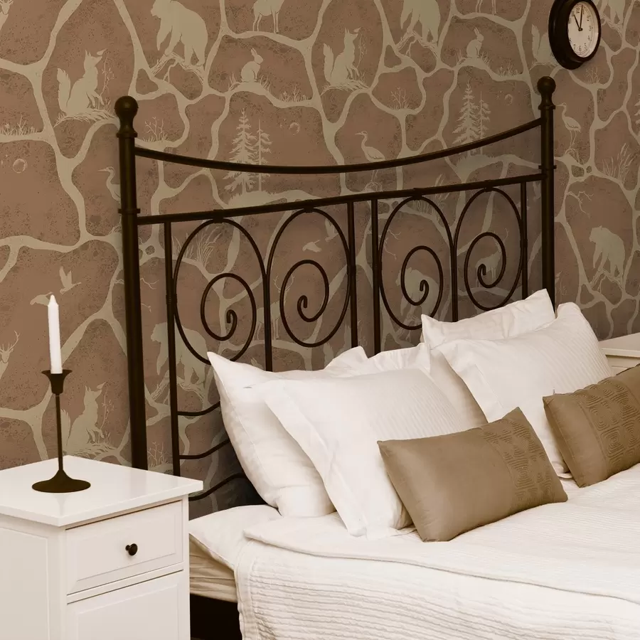 fototapeter Silhuetter av dyr og trær i et naturlig landskap med steinstruktur a00727