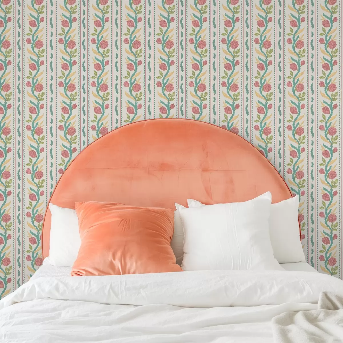 Bakgrunn Striper med korallknopper på lys kremfarget bakgrunn a00816v1