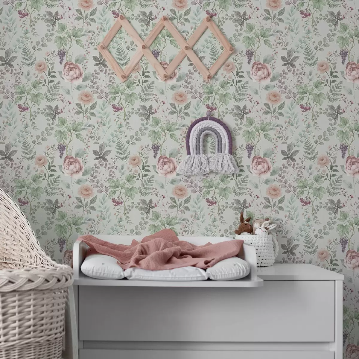 Bakgrunn Pastellhage med roser, bregner og druer a00867