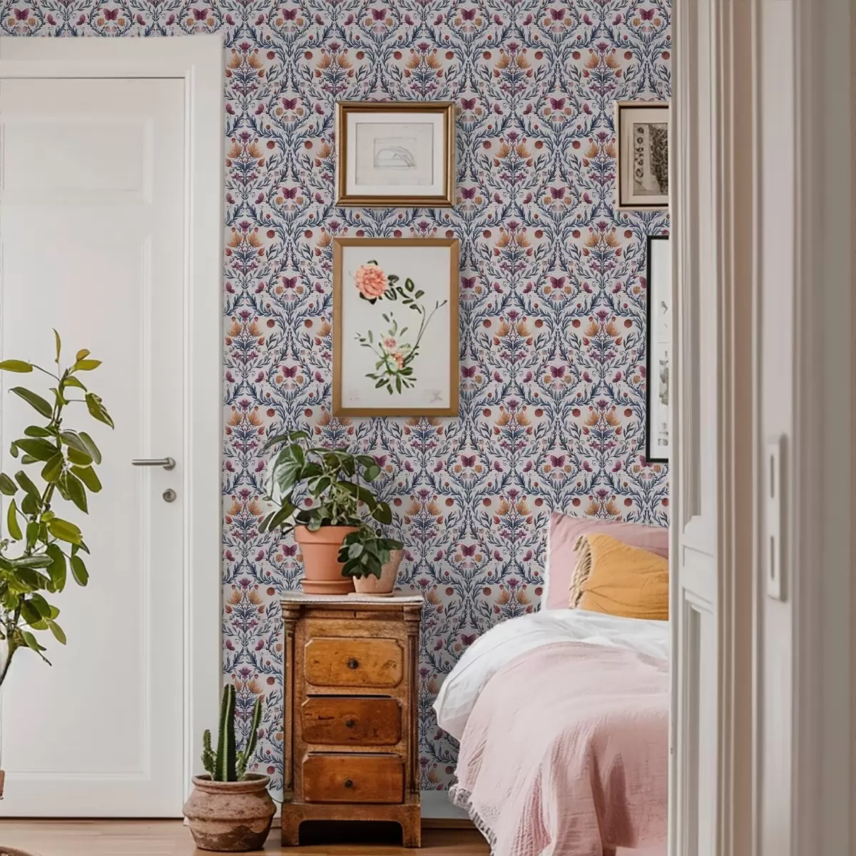 Bakgrunn Blomstermønster med sommerfugler i marineblått og terrakotta på hvitt a00926v1