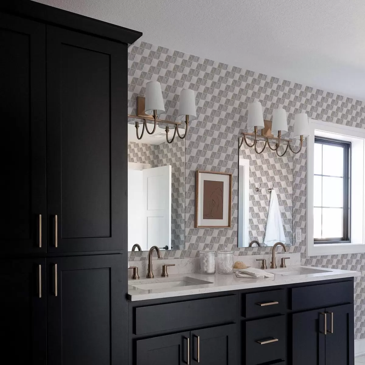 Bakgrunn Trekanter med strukturerte innsatser, en lilla-grå blanding a00917