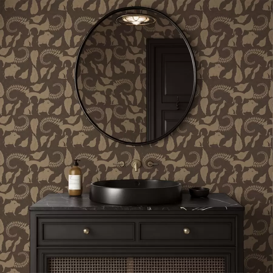 fototapeter Skogsmønster med dyr på brun bakgrunn a01121